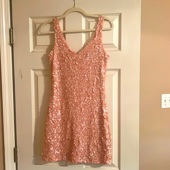 Pink sequins mini dress - Picture 1 of 3